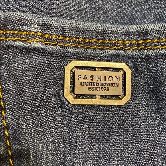 Hao Di Classic ankle Jeans. Size 28.‎ - Picture 16 of 16